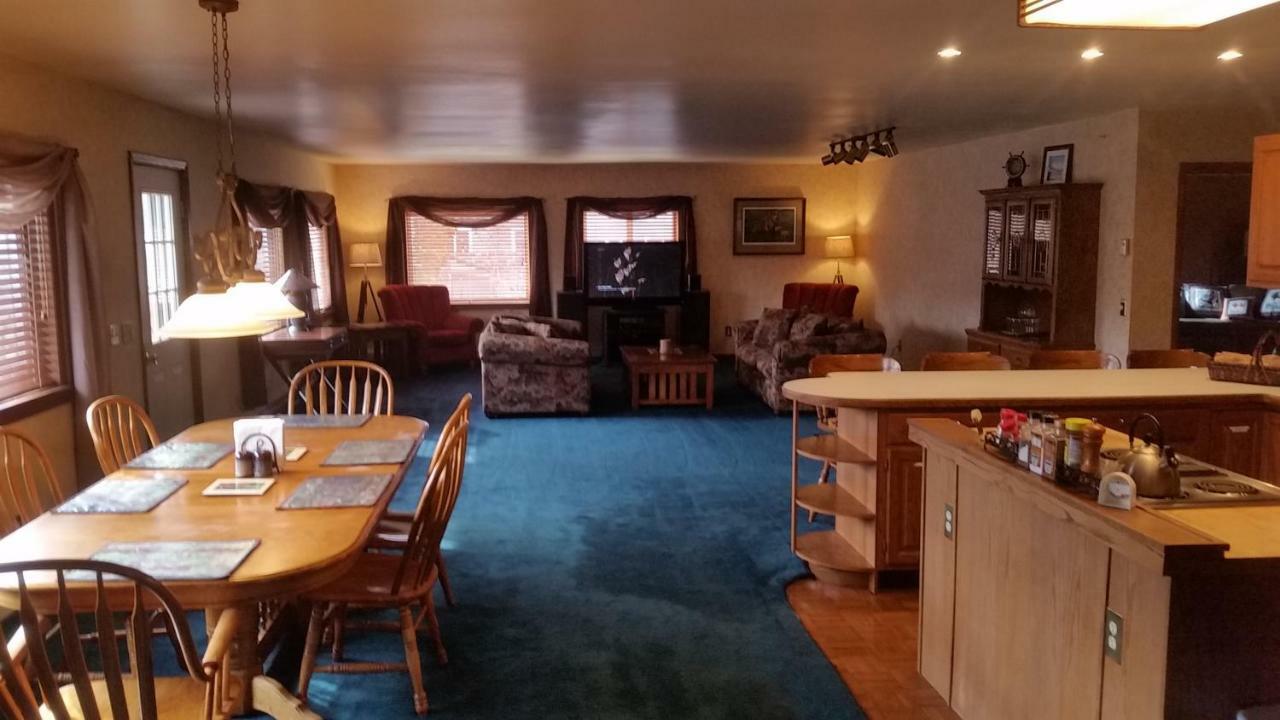 Kodiak Russian River Lodge Zewnętrze zdjęcie